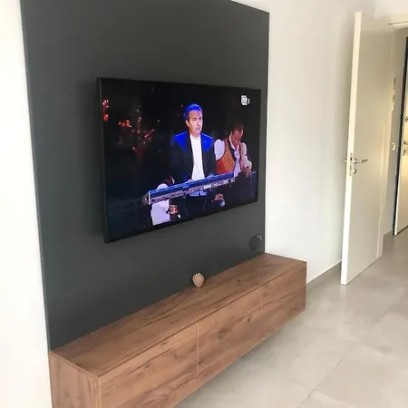 Hadri Valamar * Durrës